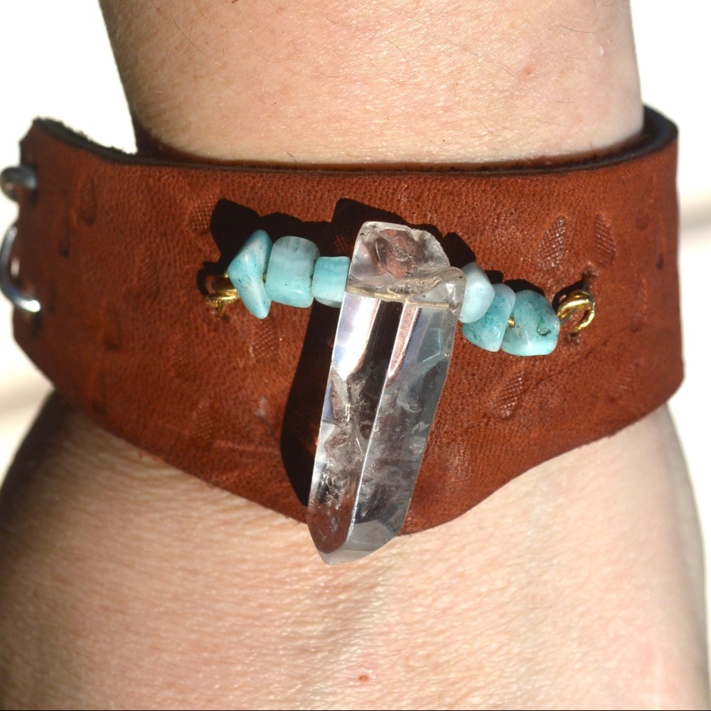 Brown Real Leather Quartz Crystal Cuff Bracelet - Picture 2 of 5